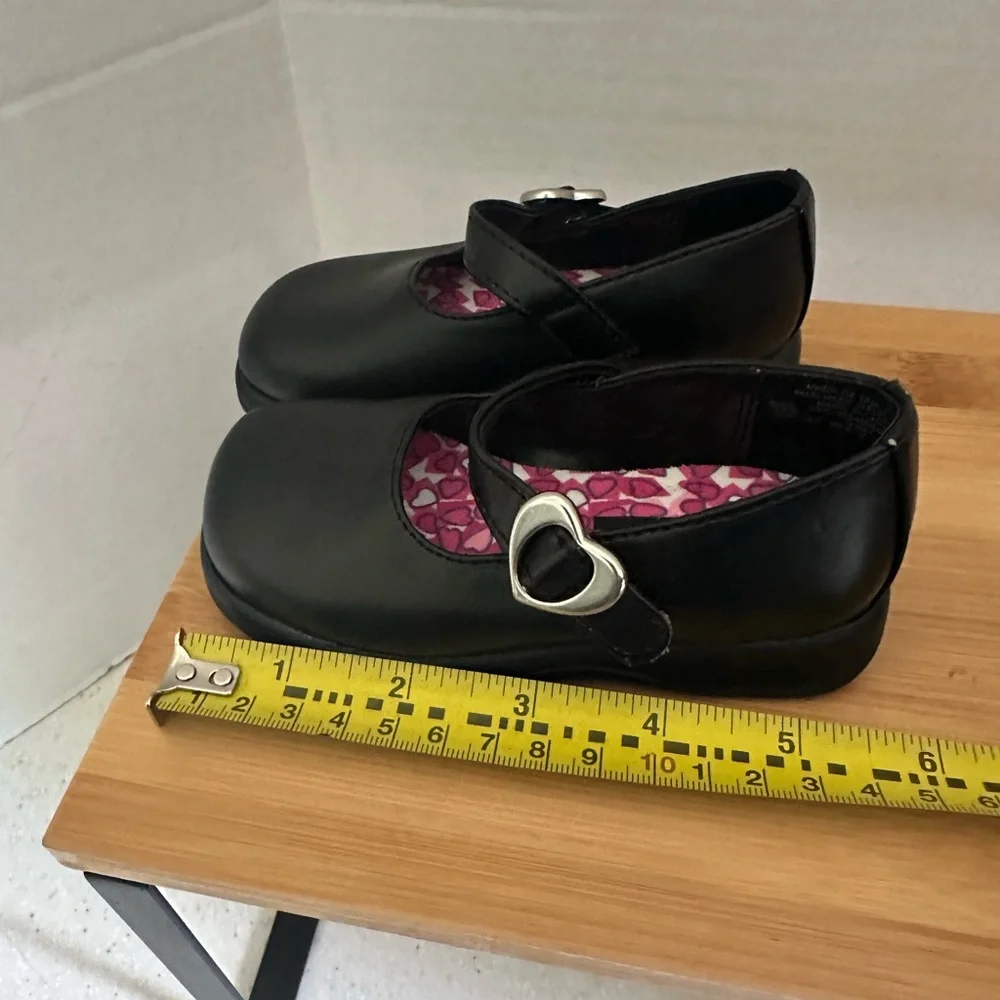 Smart Step Baby Girl Sz. 6 Mary Jane Black Dress Shoes Velcro Strap Heart Buckle